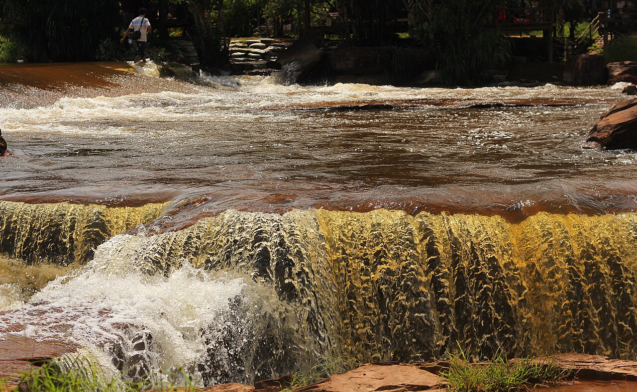 ទឹកធ្លាក់ក្បាលឆាយ photo