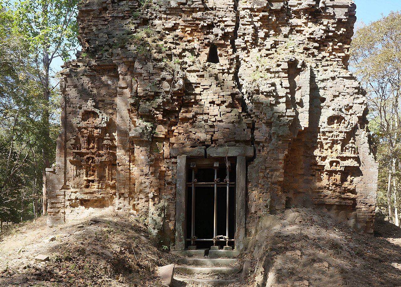 ប្រាសាទសំបូរព្រៃគុក photo